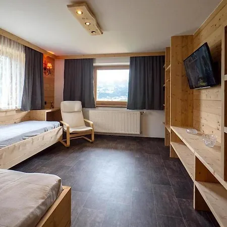 Dom wakacyjny Holiday Home, Fügen